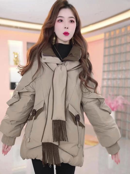 设计感围巾连帽羽绒服女冬季新款时尚妈妈宽松加厚保暖白鸭绒外套