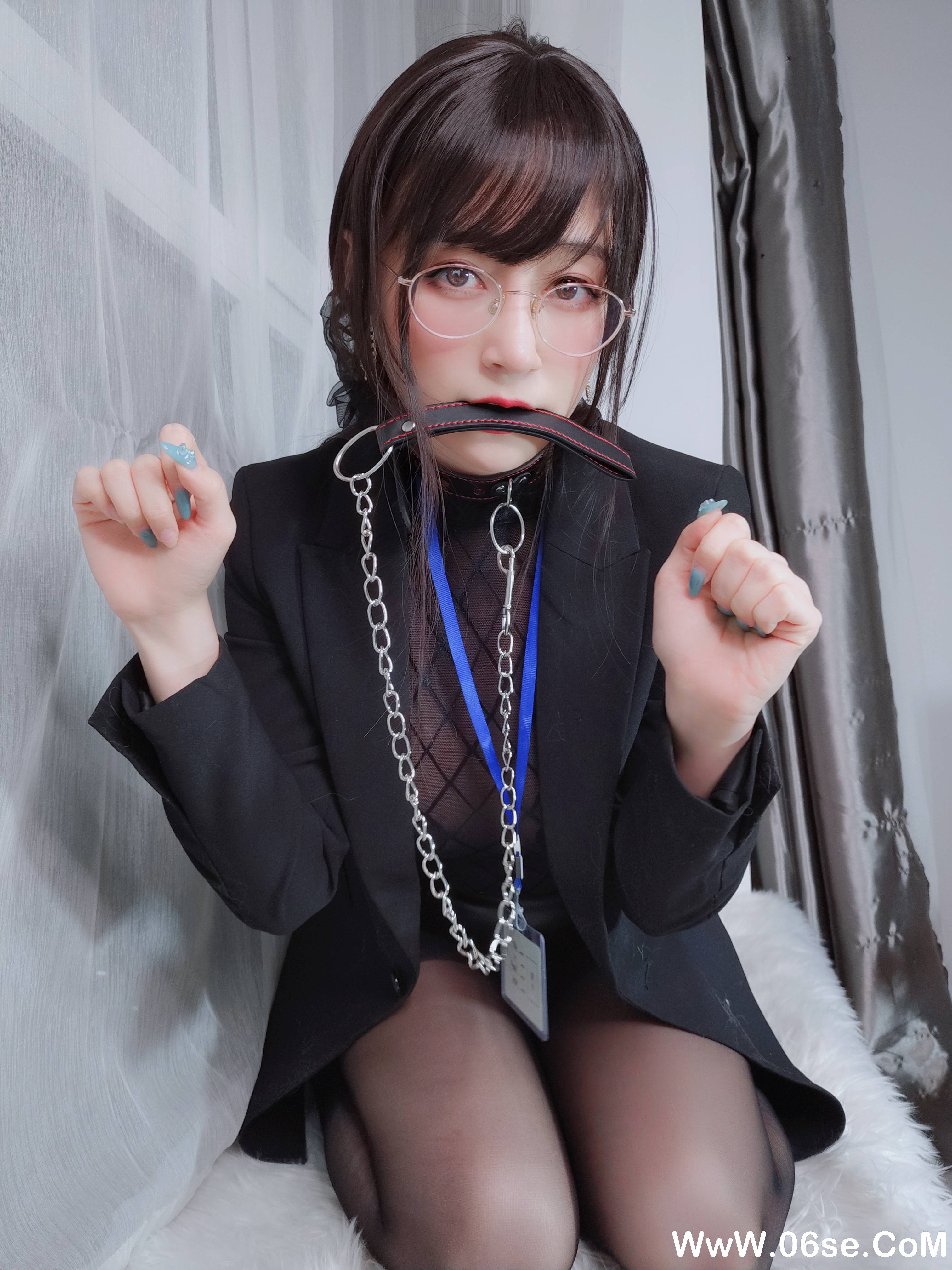 图片[30]-Coser小姐姐白银  NO.088– 黑丝情趣 [144P+8V1.22G]-六色网
