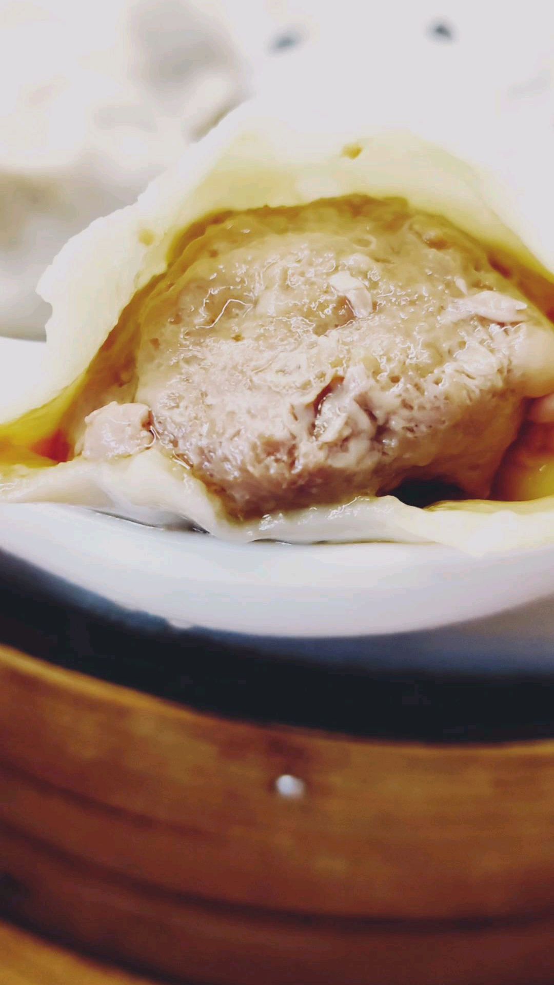 鸡鸣汤包,鸡汁仍是首选