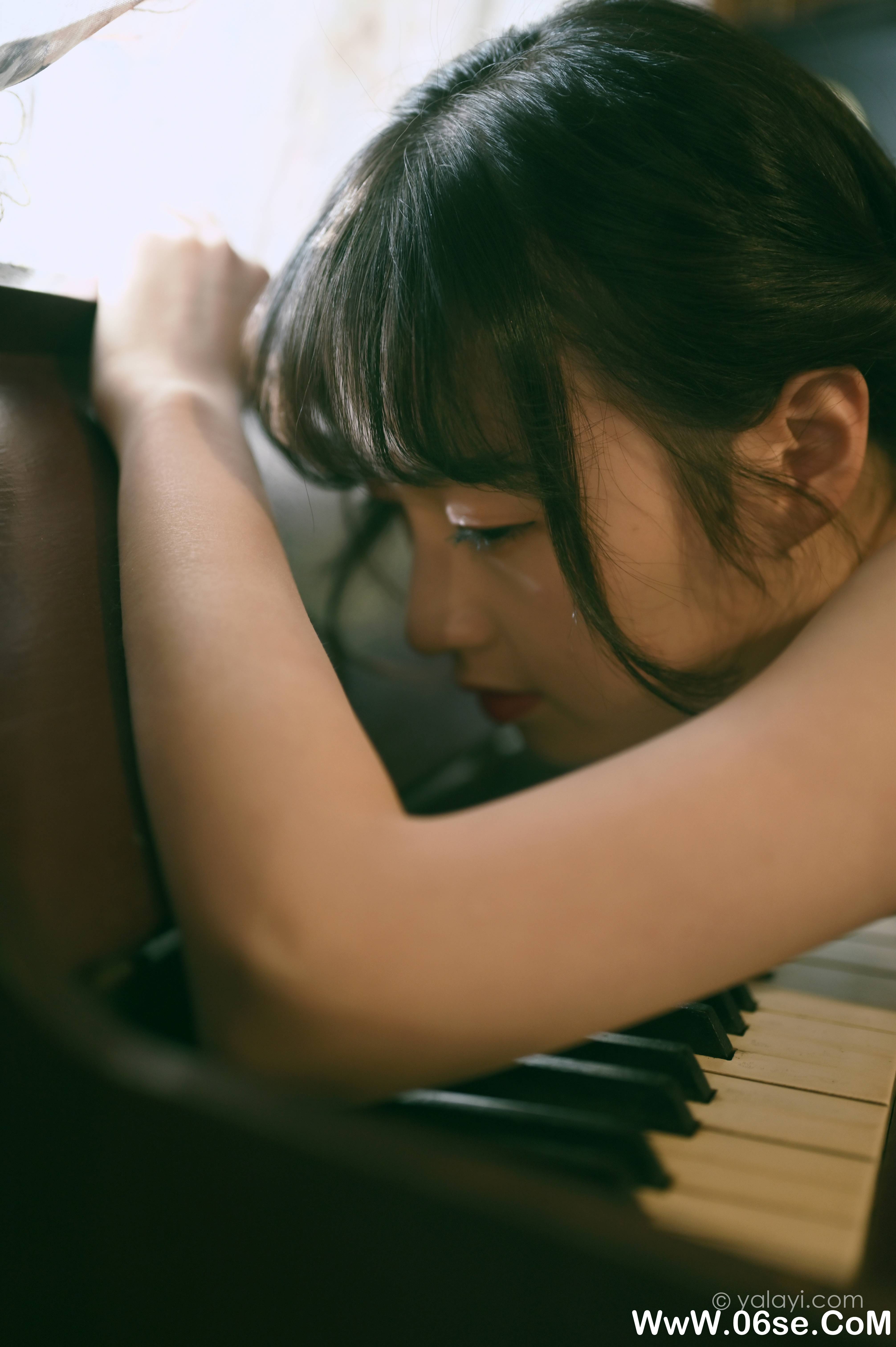 图片[7]-[YALAYI雅拉伊] 2021.03.03 NO.767 京京《拥抱着你送的花》[34P+1P525M]-六色网
