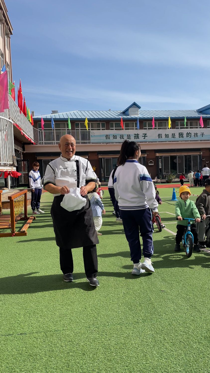 幼儿园的厨师是怎样带领100多个小宝贝吃垮幼儿园的?