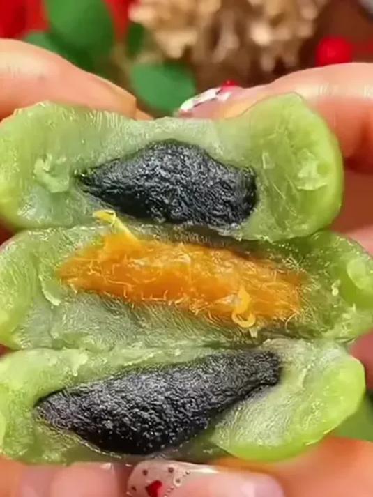 艾草青团三种口味 馅料满满 软糯清甜超好吃