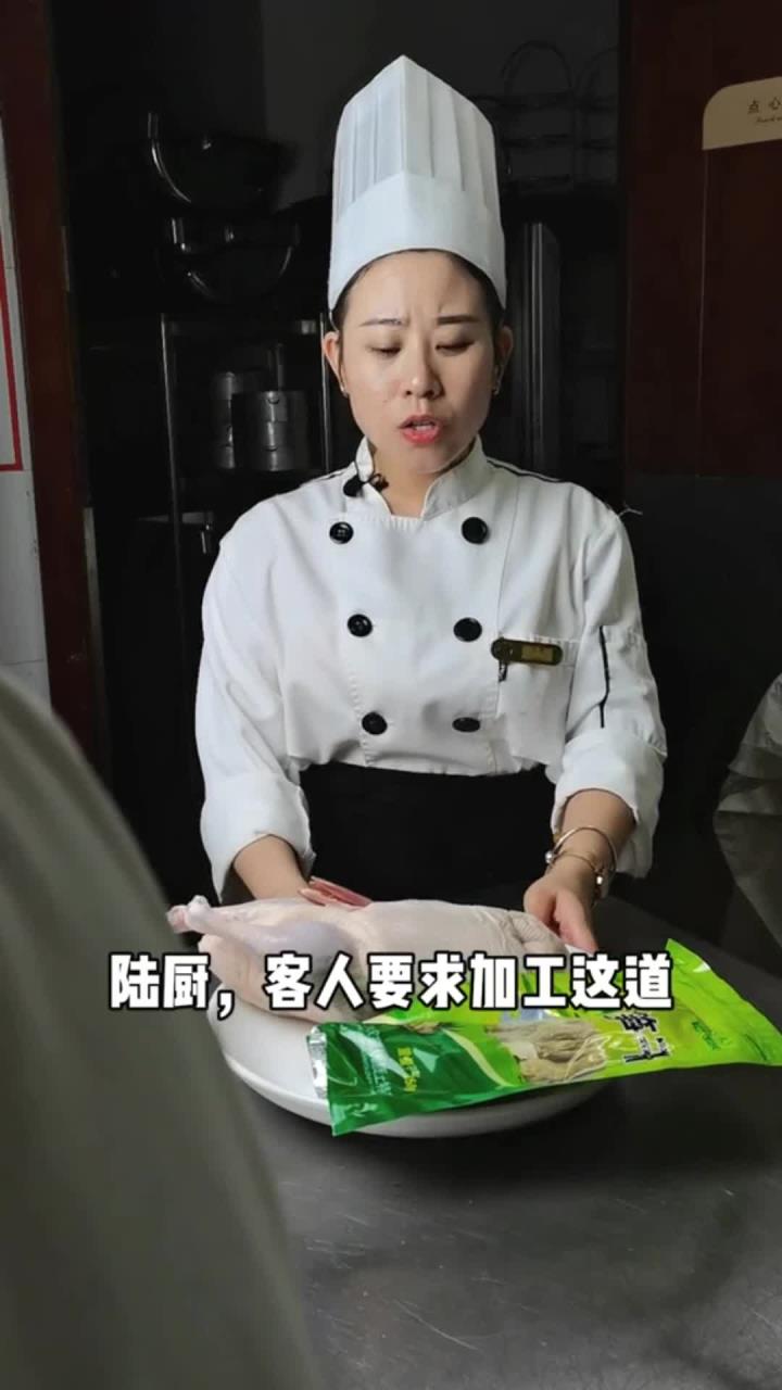 在家学会做这道笋干老鸭煲!油而不腻,酥而不烂,鲜香入味