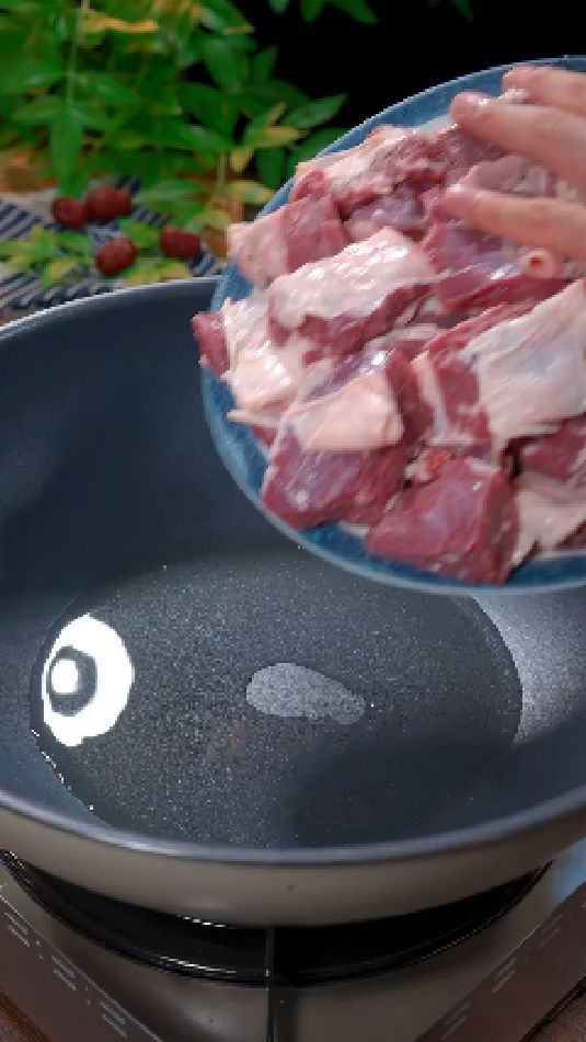 黄焖牛肉的做法