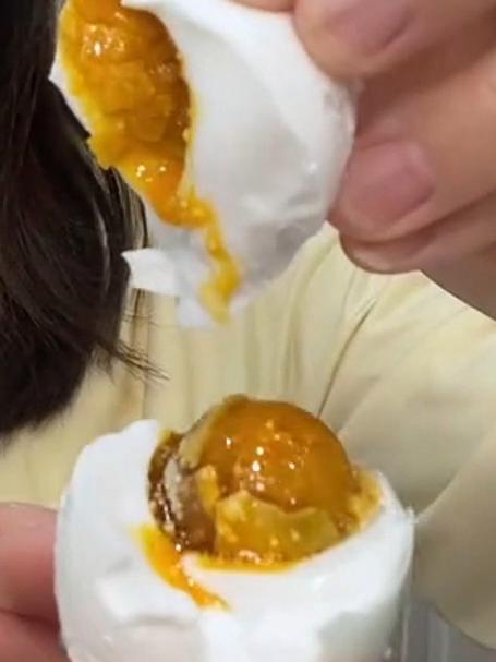 高x压人群慎入?解析鸭蛋的胆固醇真相与健康吃法
