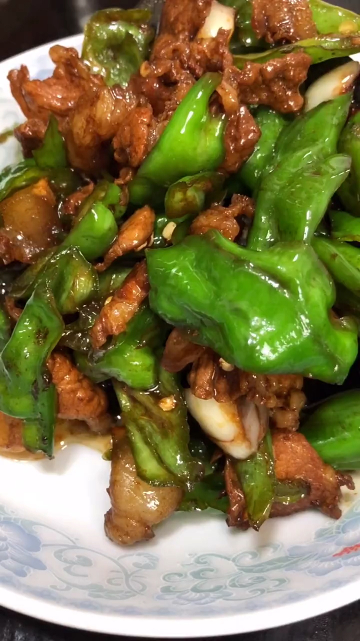 家常菜青椒炒肉