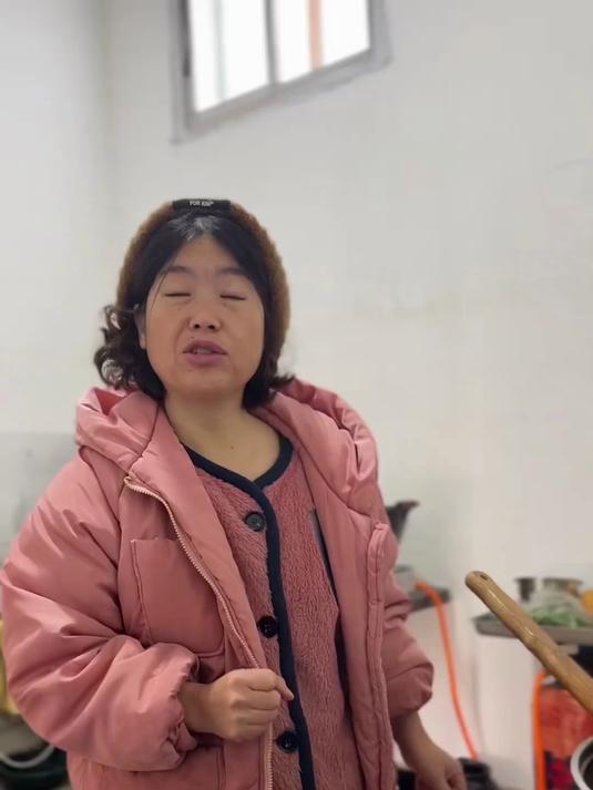 这么地道的甘谷烩菜,你说他能不香嘛