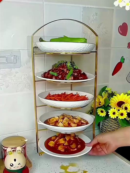 平时家里炒菜厨房乱糟糟的，试试这个多层备菜架，省了很大空间