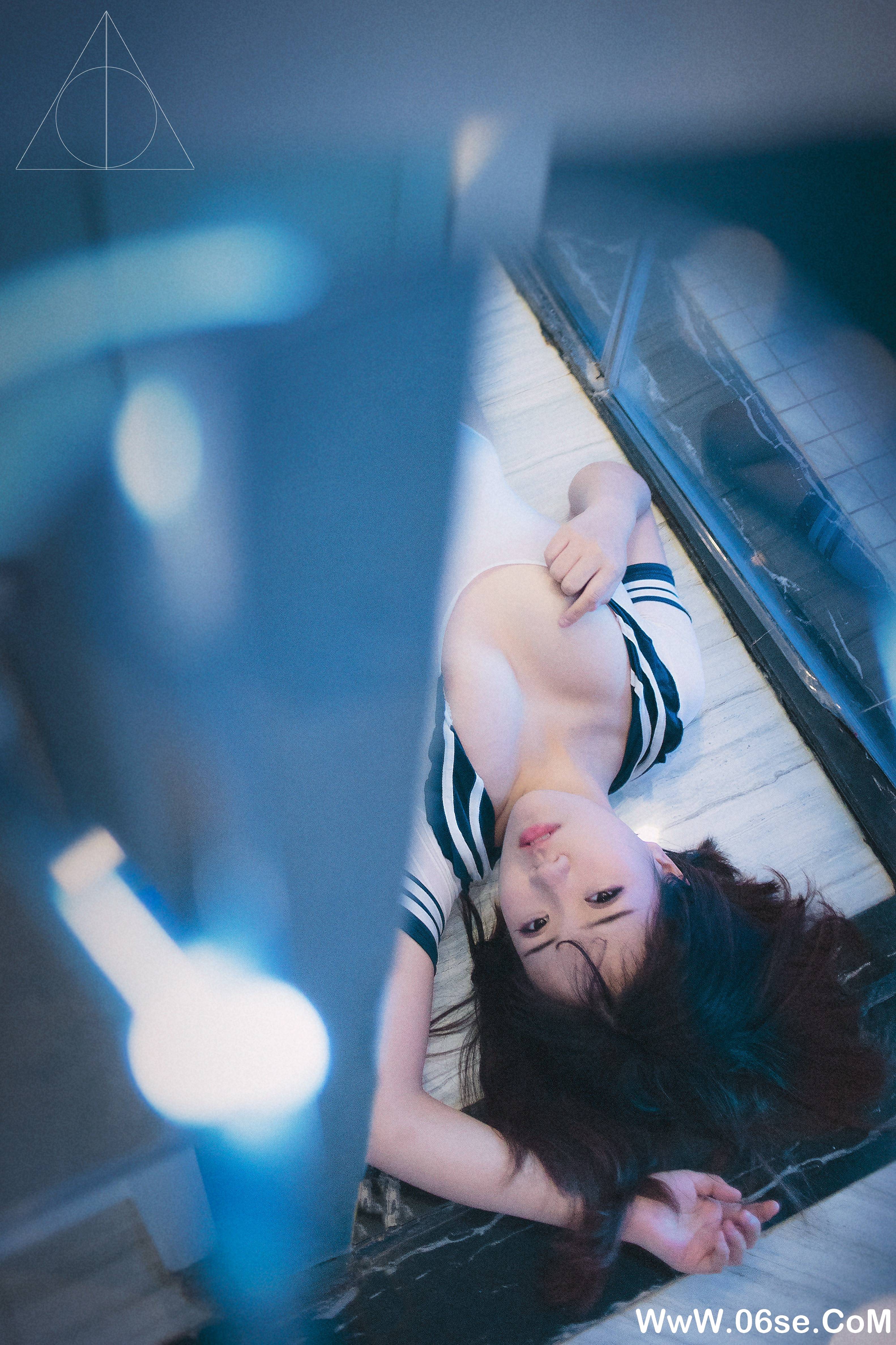 图片[8]-小何同学 – 002 [18P68M]-六色网