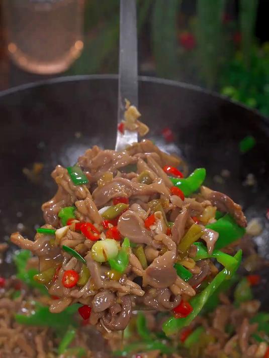 超级下饭的酸辣鸡杂