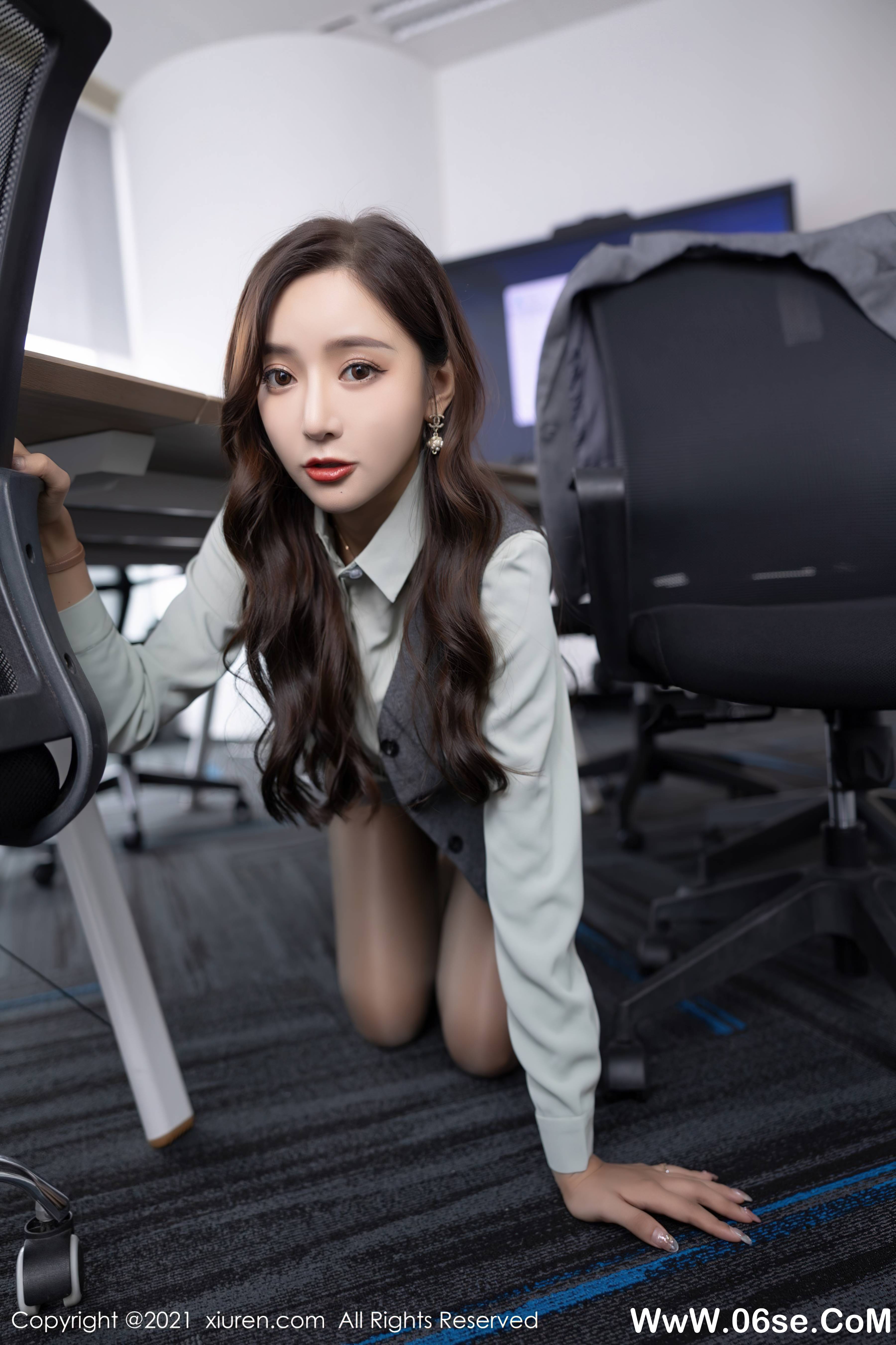图片[35]-[XIUREN秀人网] 2021.11.22 NO.4251 王馨瑶[80+1P715M]-六色网