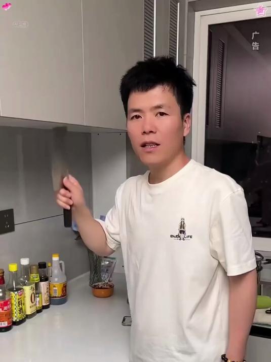 吸盘联排挂钩刀架免打孔厨房壁挂式多功能锅铲刀架排钩刀具收纳架