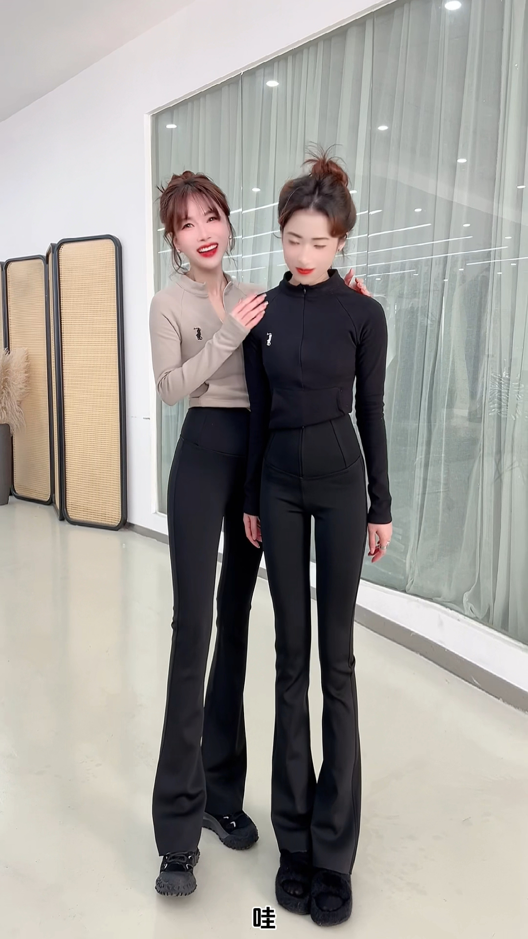 女生冬天必不可少的微喇鲨鱼裤 加绒也是收腹收腰显瘦更显腿长的