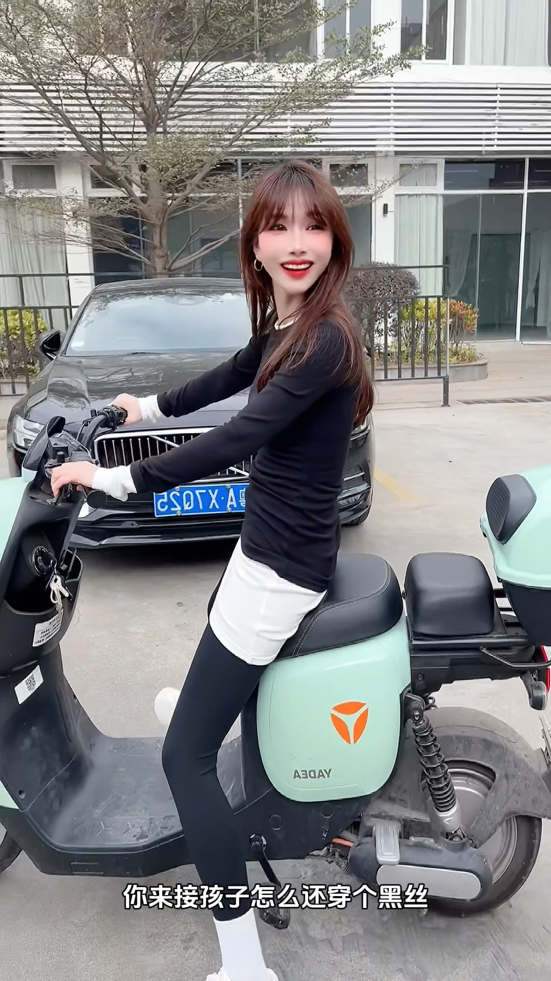 女生必备的一款加绒鲨鱼裤 没有尴尬线外侧线,搭配羽绒外套好看