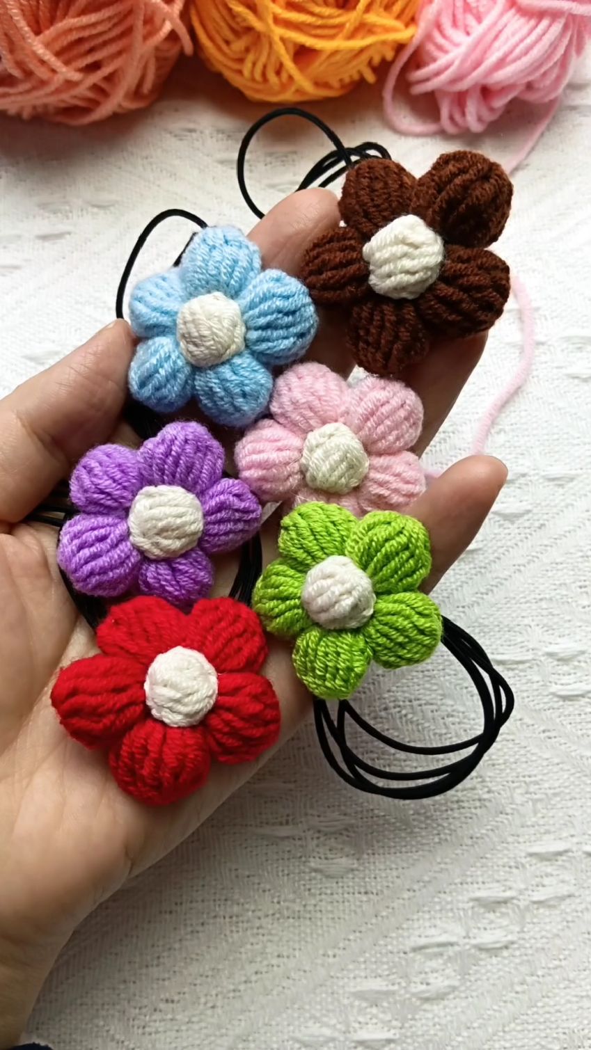 三分钟学会钩这个简单又可爱的泡芙花发绳