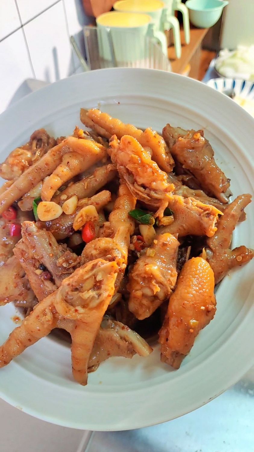 今日午餐 做菜我是认真的 今日菜单:辣炒鸡爪+清炒冬瓜