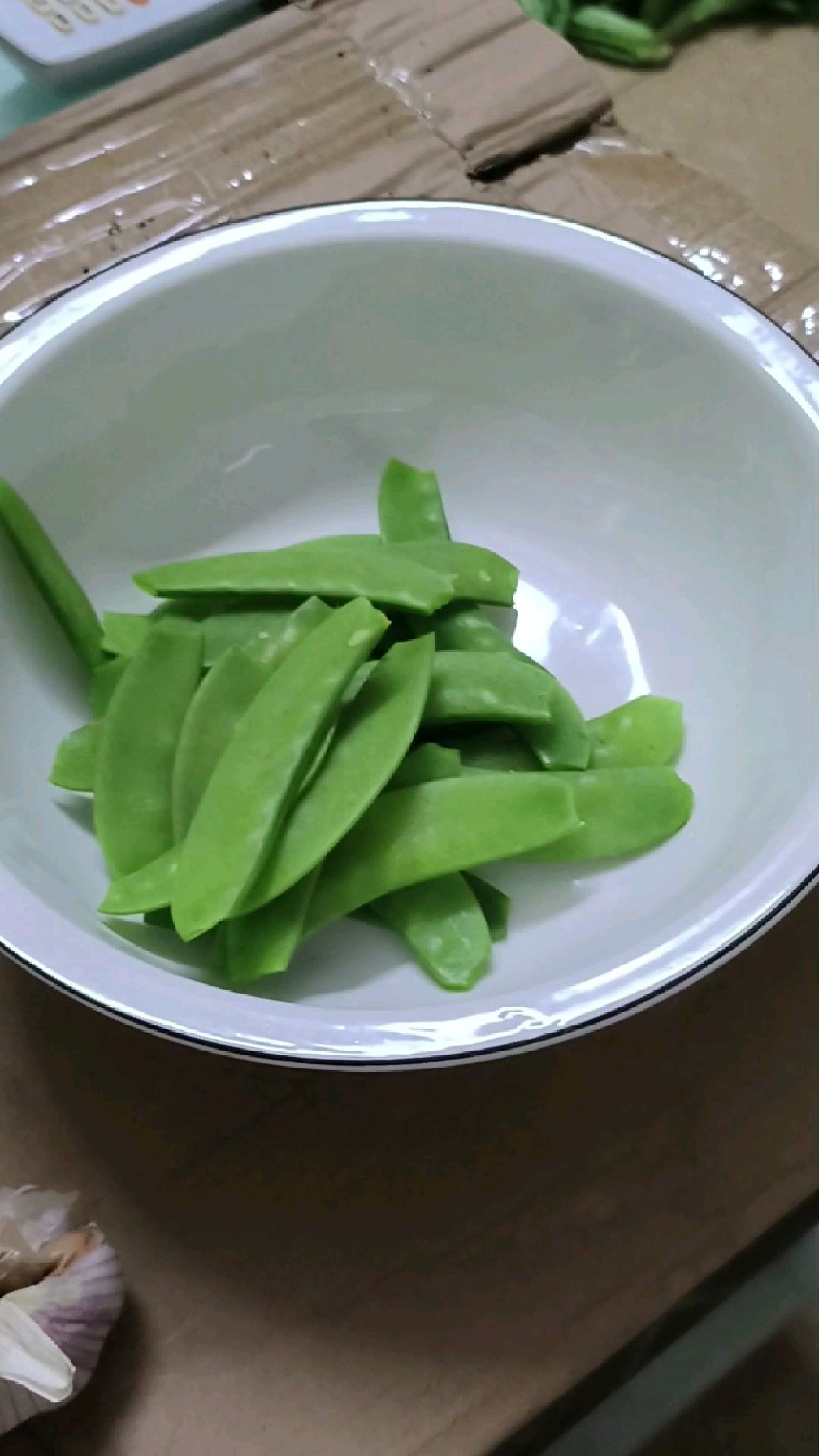 炒茼蒿,荷兰豆炒腊味