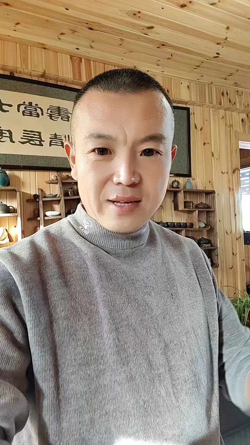 在青岛过新年餐桌上一定少不了王哥庄大馒头