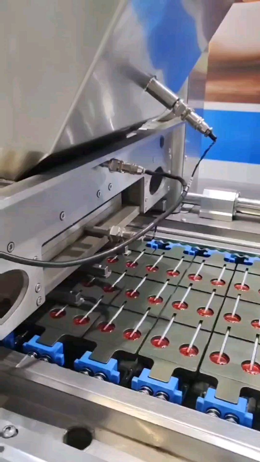 全自动棒棒糖加工设备之间连接-糖果生产线设备_圆形球形糖果生产机器#糖果生产线