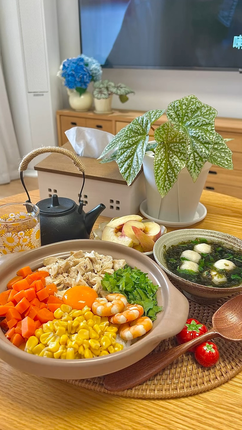 鸡胸肉拌饭:12元|紫菜鱼丸汤:4元