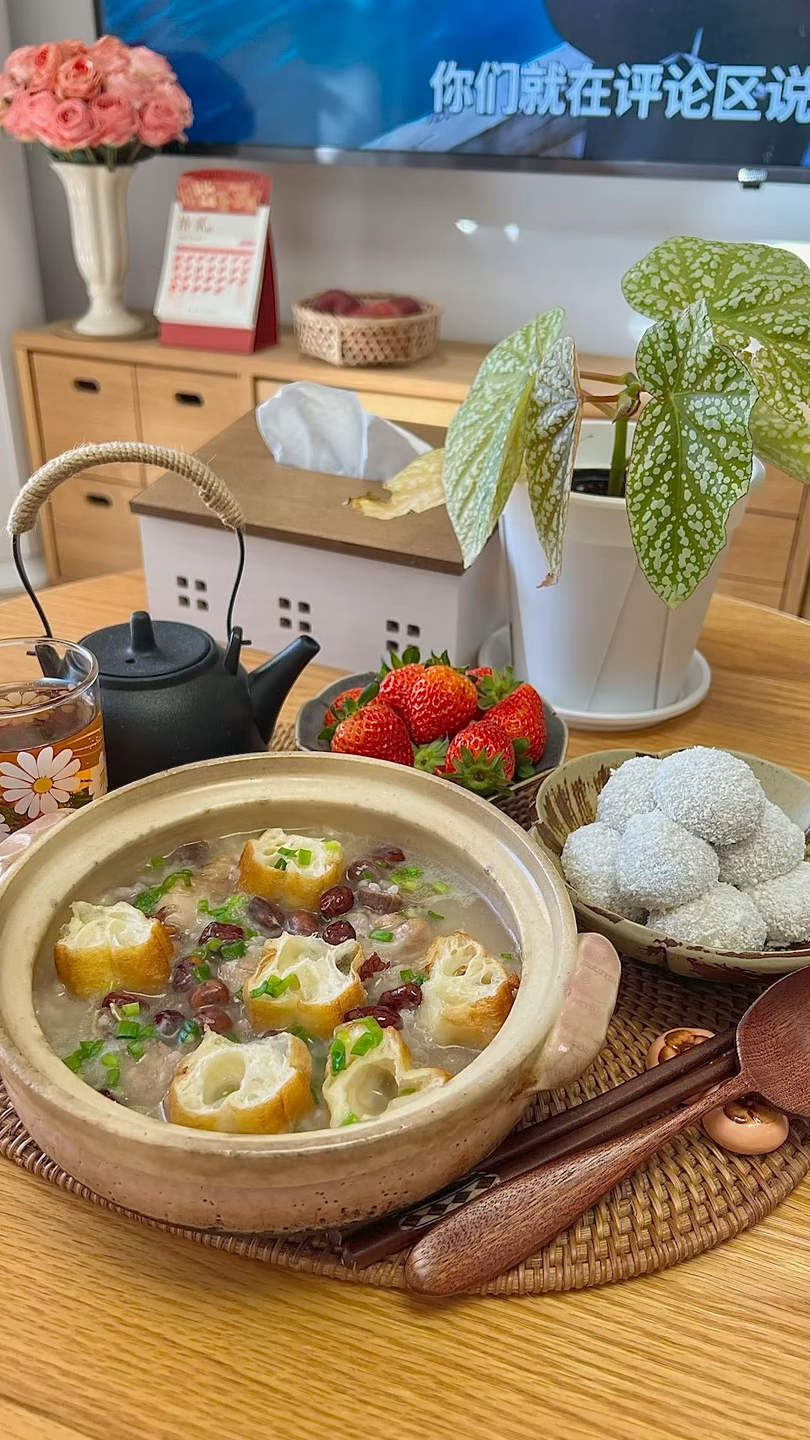 油条鸡块粥:6元|椰蓉小汤圆:8.8元