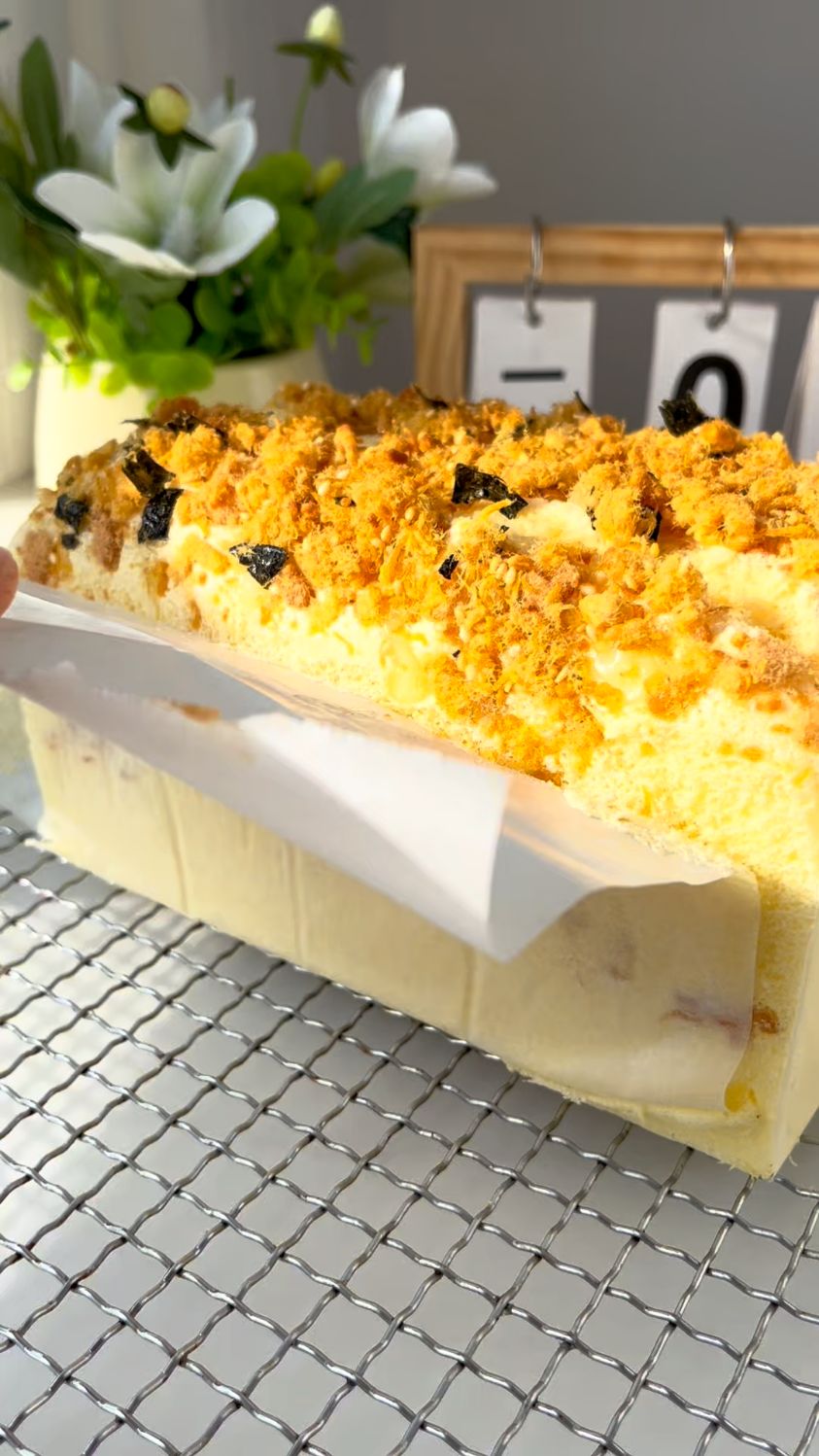 今天做了这款肉松爆浆古早蛋糕真的被家人夸爆了