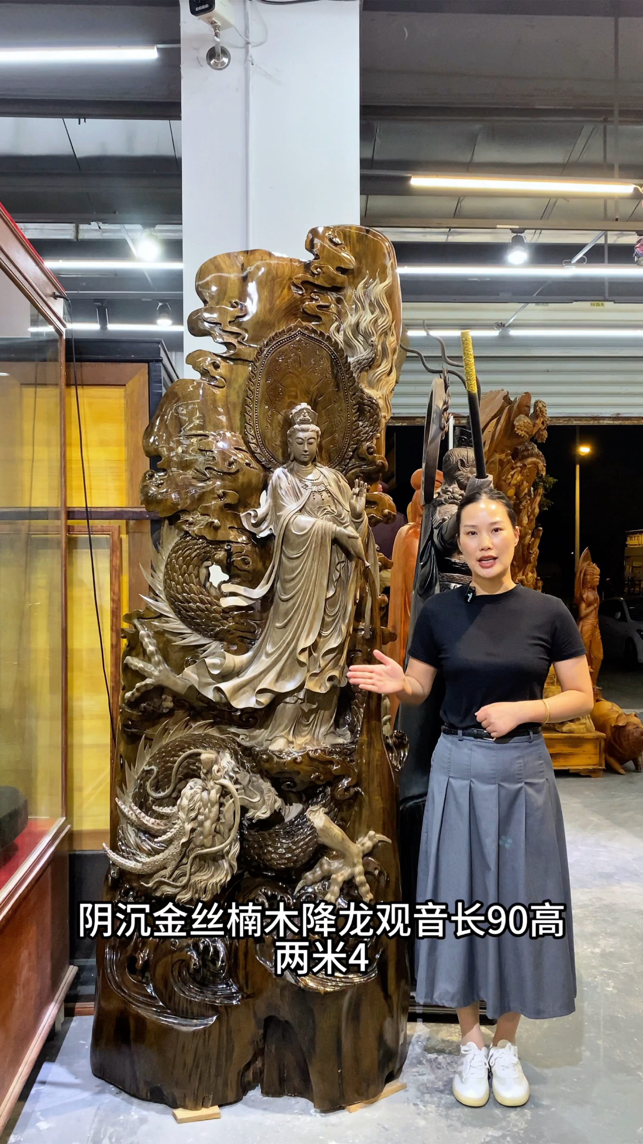 高端的装饰摆件就在木雕摆件