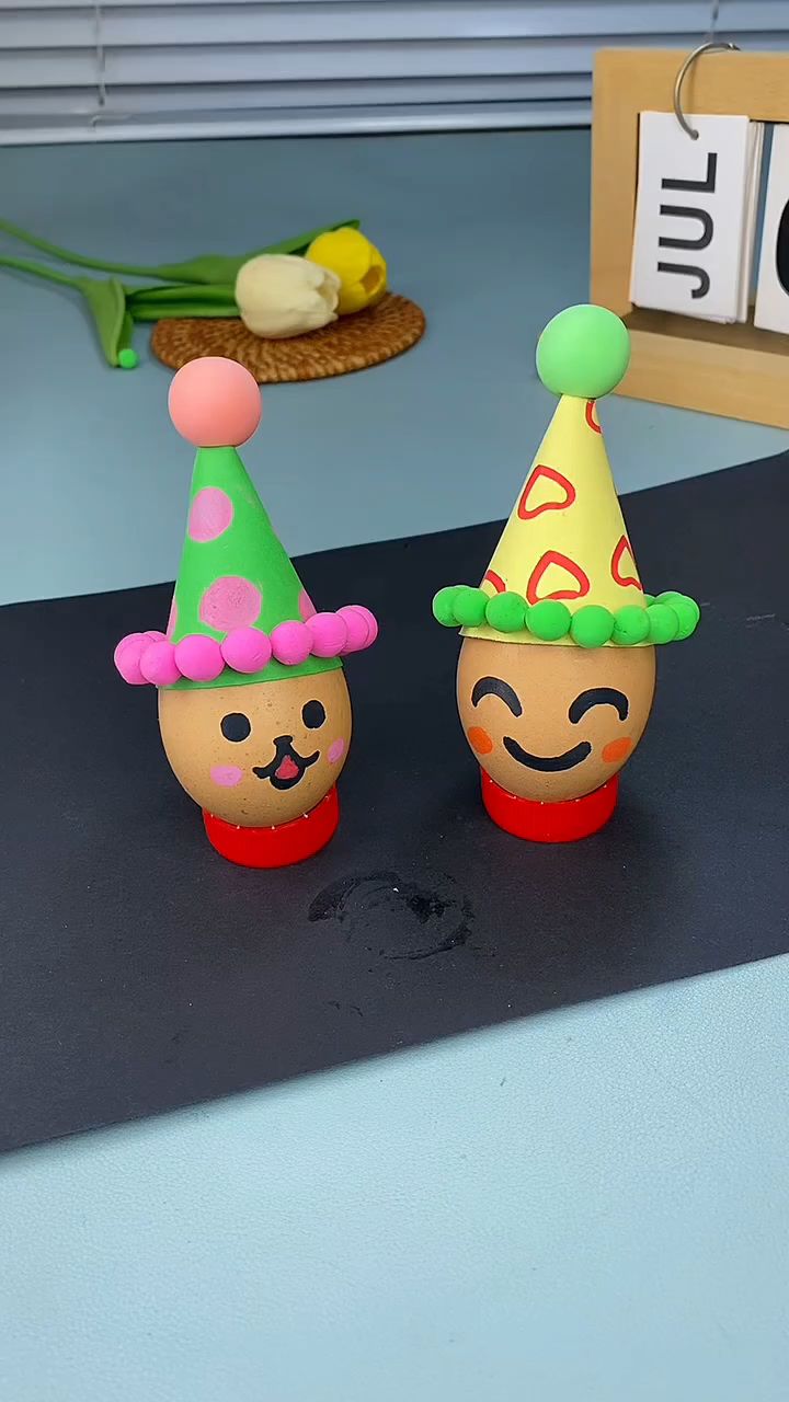 用鸡蛋壳做一个不倒翁