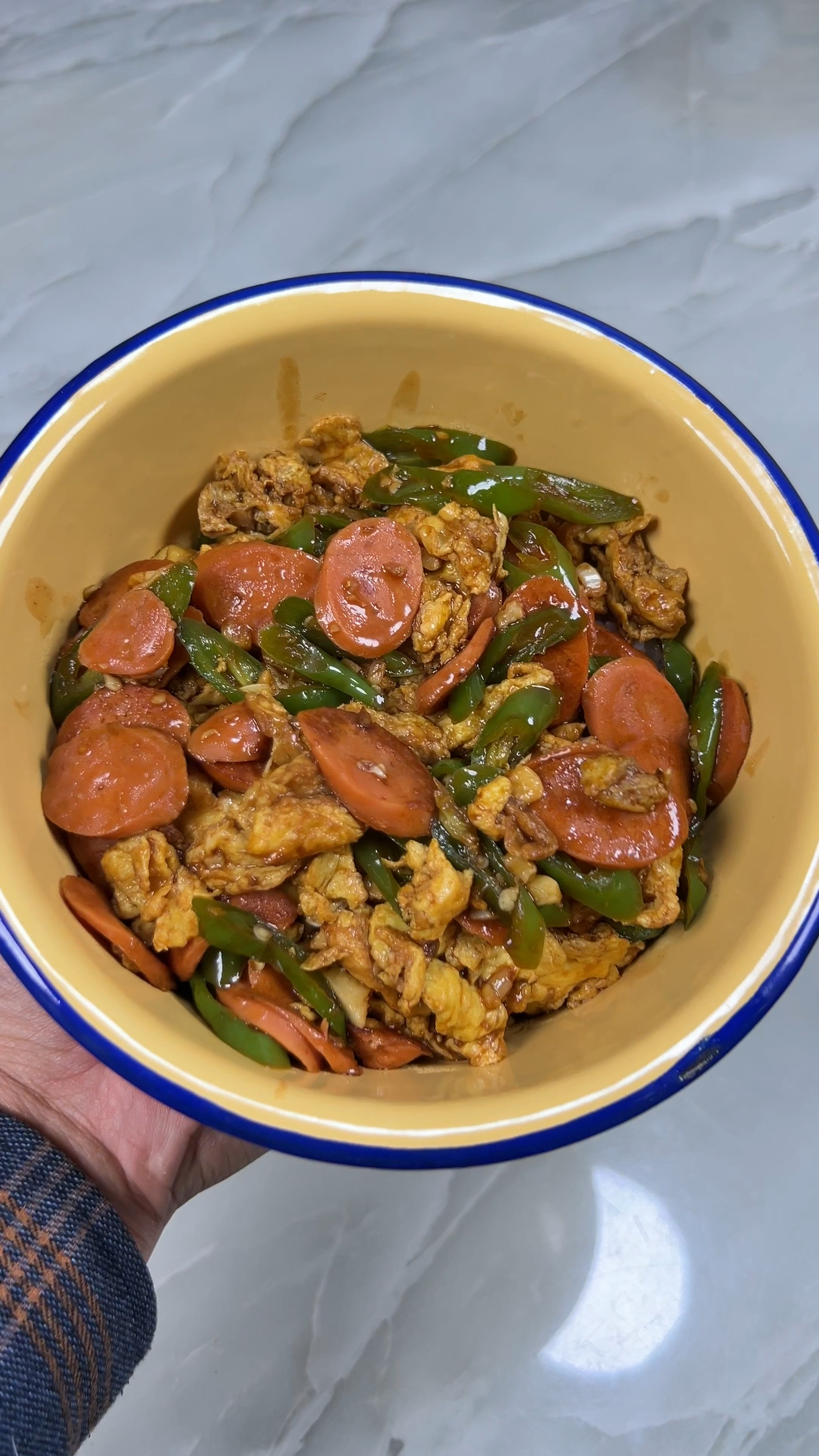 沉浸式拌饭之青椒火腿炒蛋