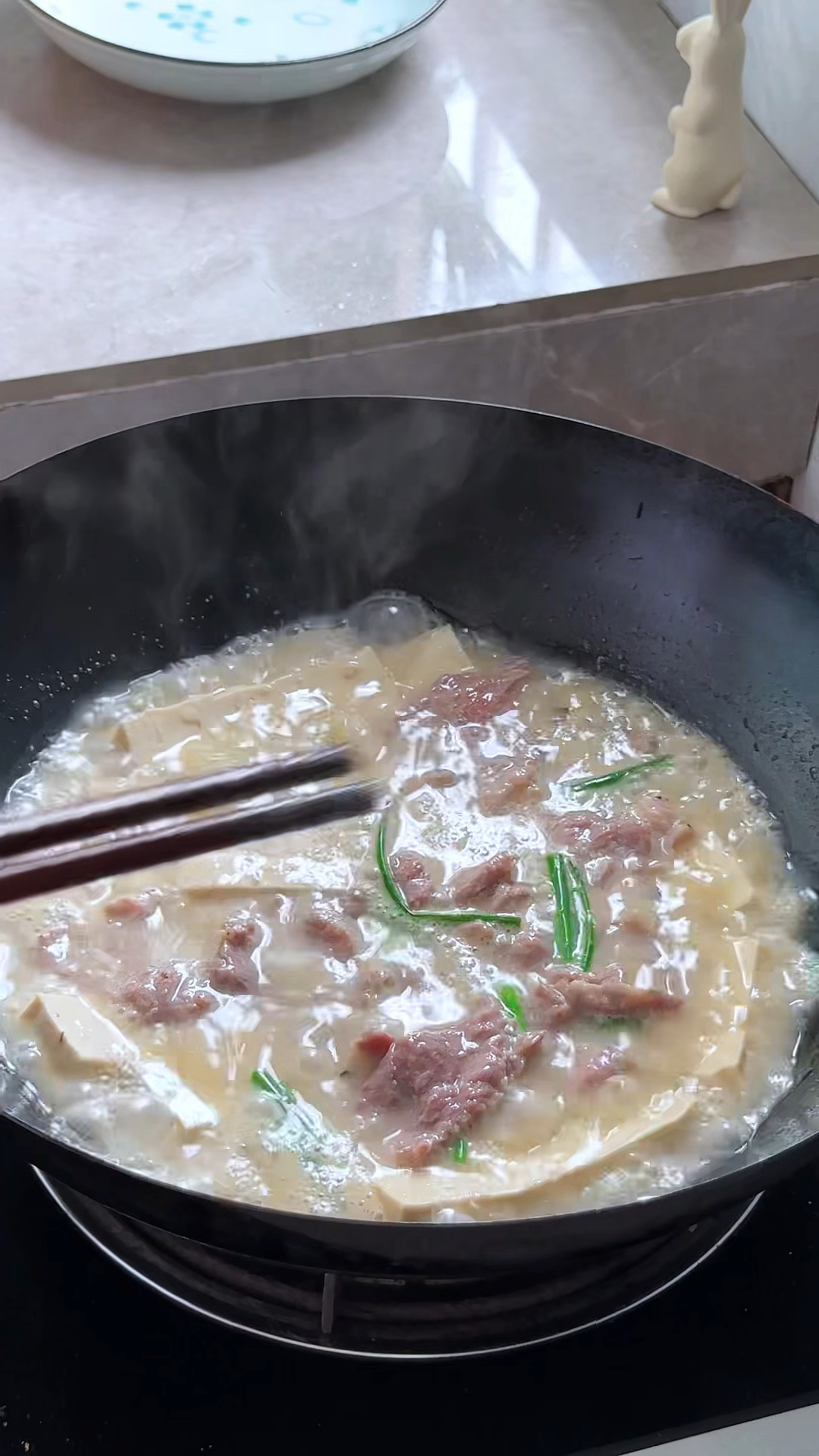怎么做鲫鱼豆腐肉片汤才最好喝