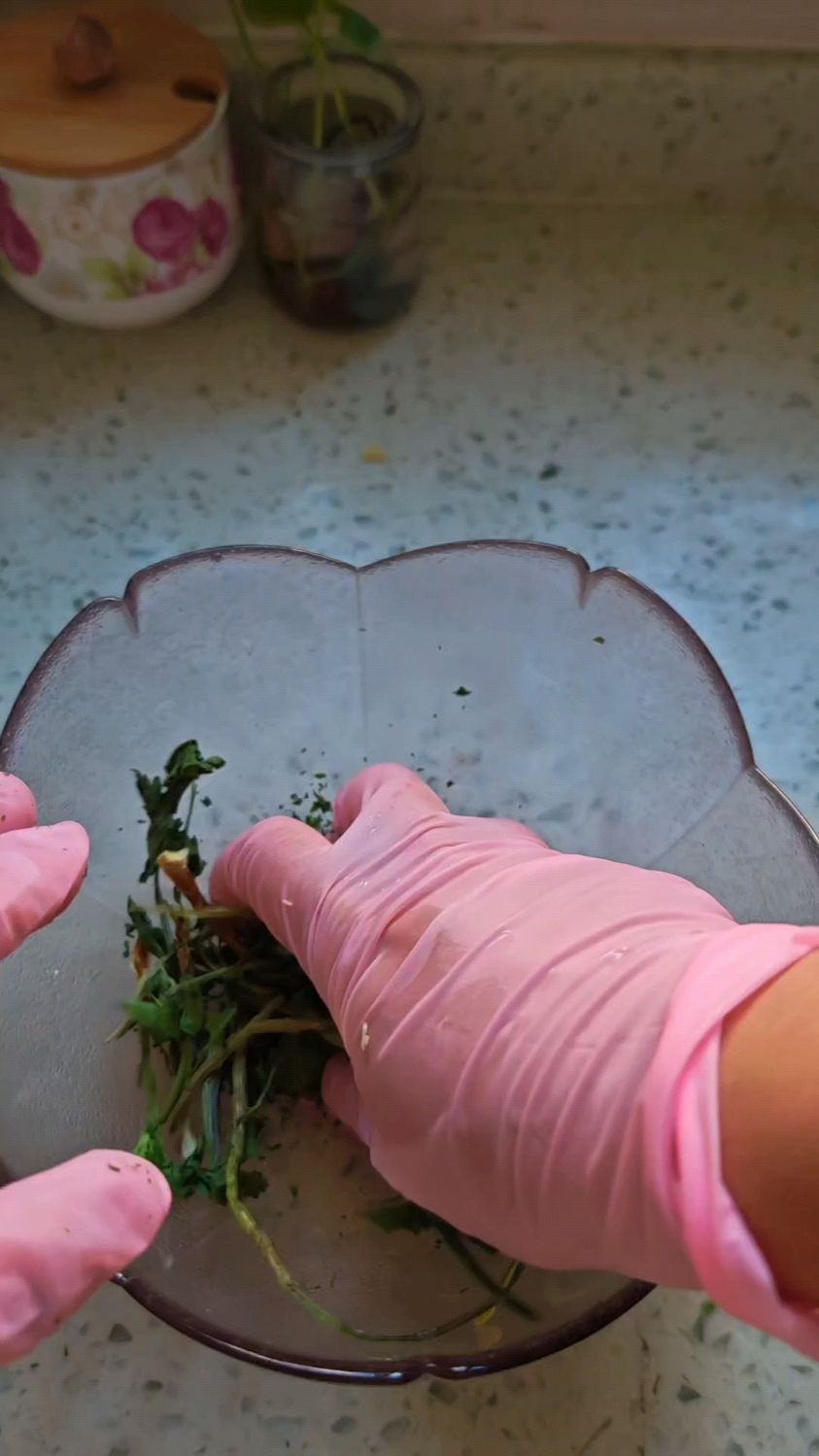 用微波炉烤香菜碎