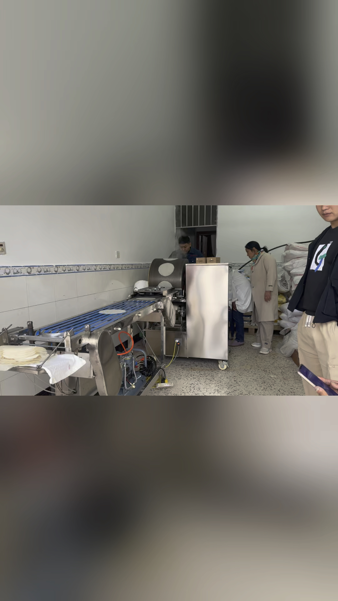 新式仿手工春卷机器:大金机城
