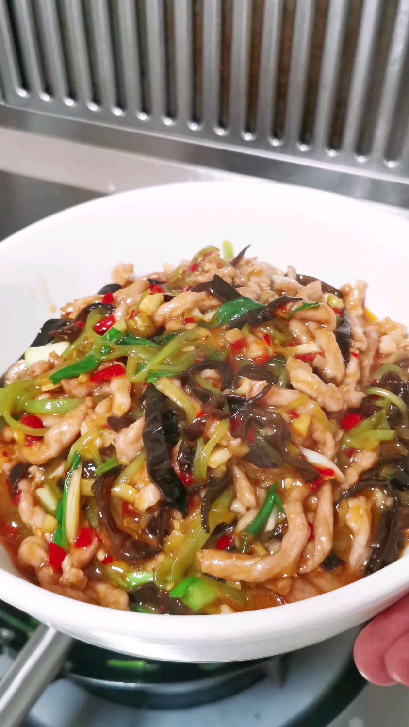 川菜经典鱼香肉丝,泡椒,泡姜是灵魂,糖醋比例是关键