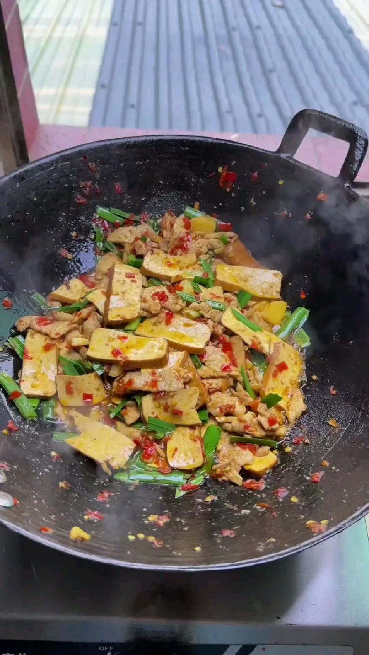 又香又嫩的攸县香干炒肉,又是一道家常下饭菜!