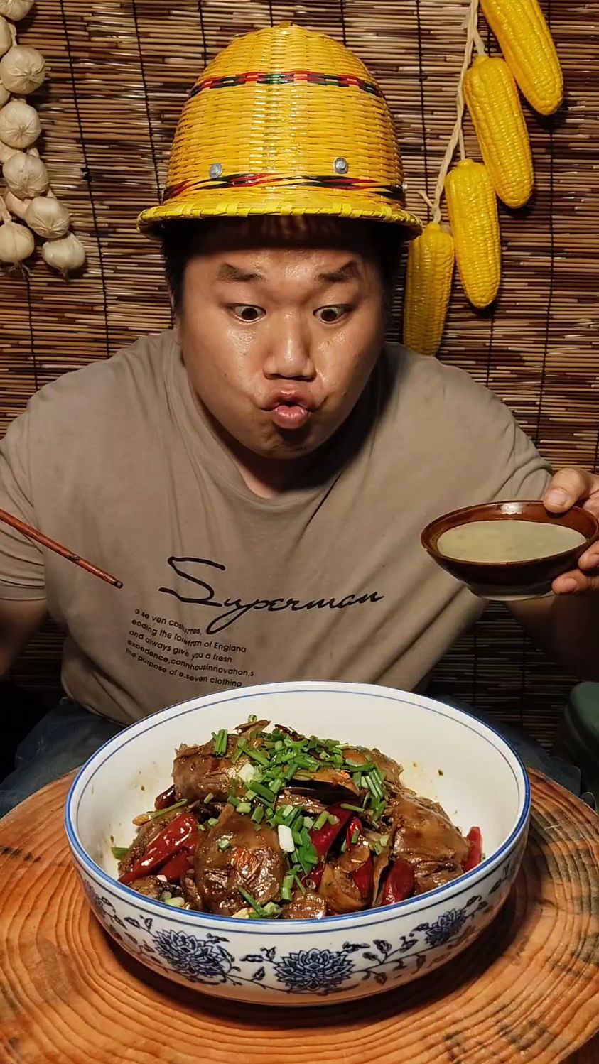 一只烧鹅都不换的椒盐鸭头真香