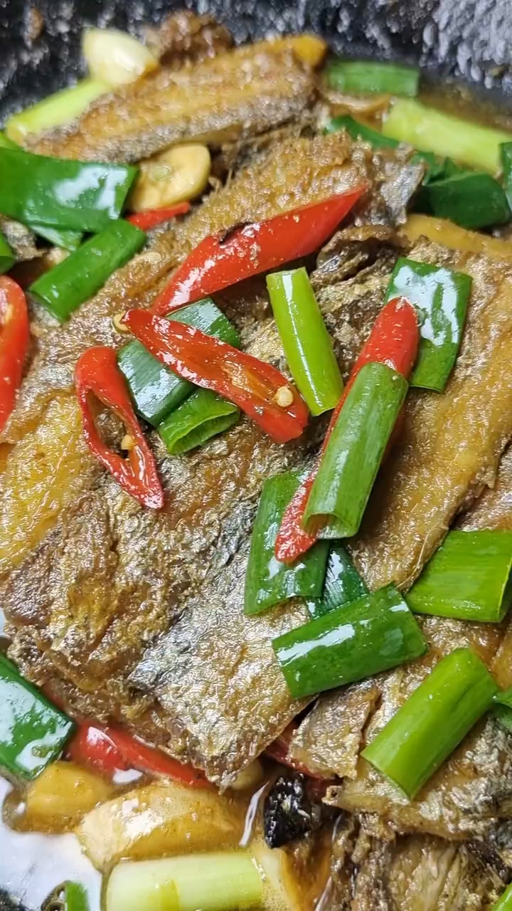分享一下红烧带鱼的做法