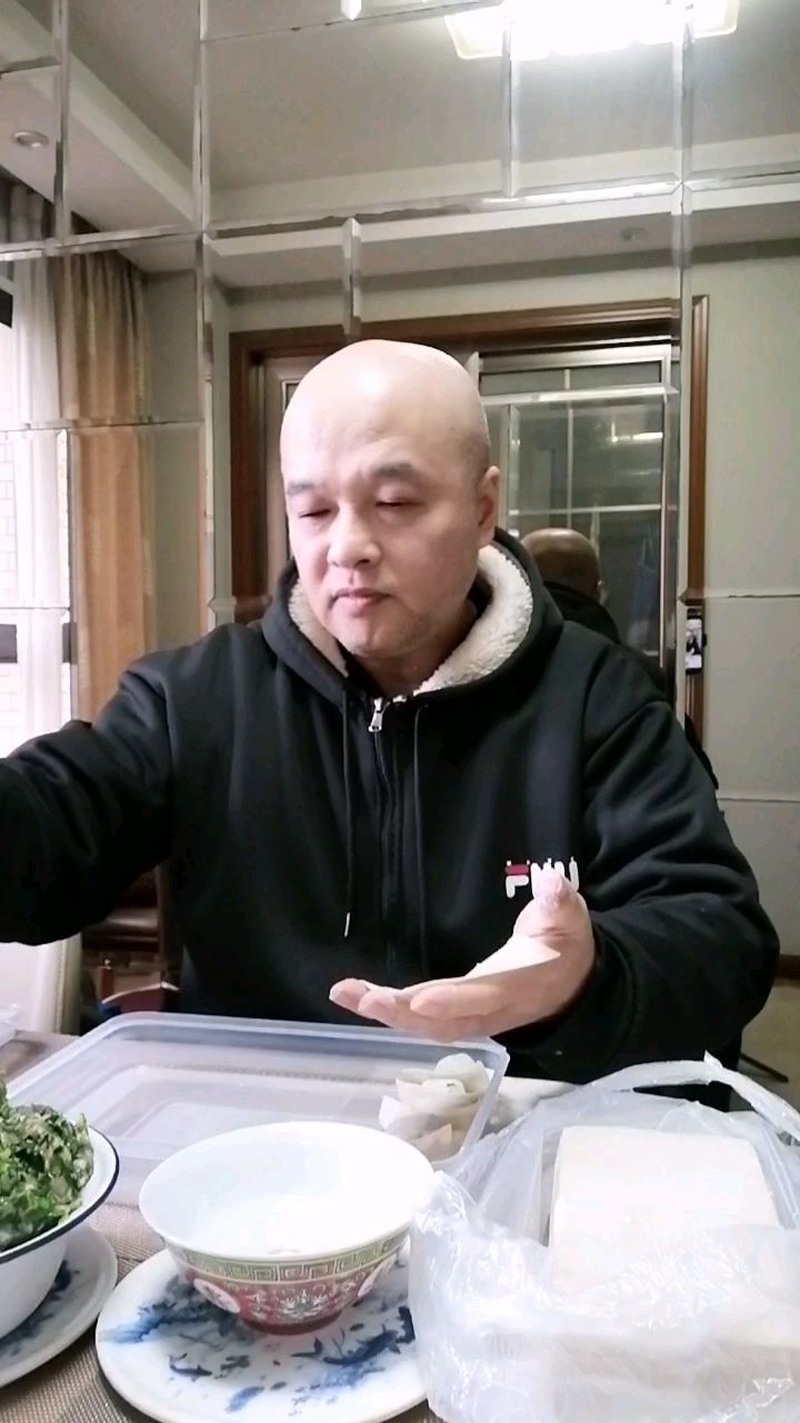 上海人的菜肉馄饨