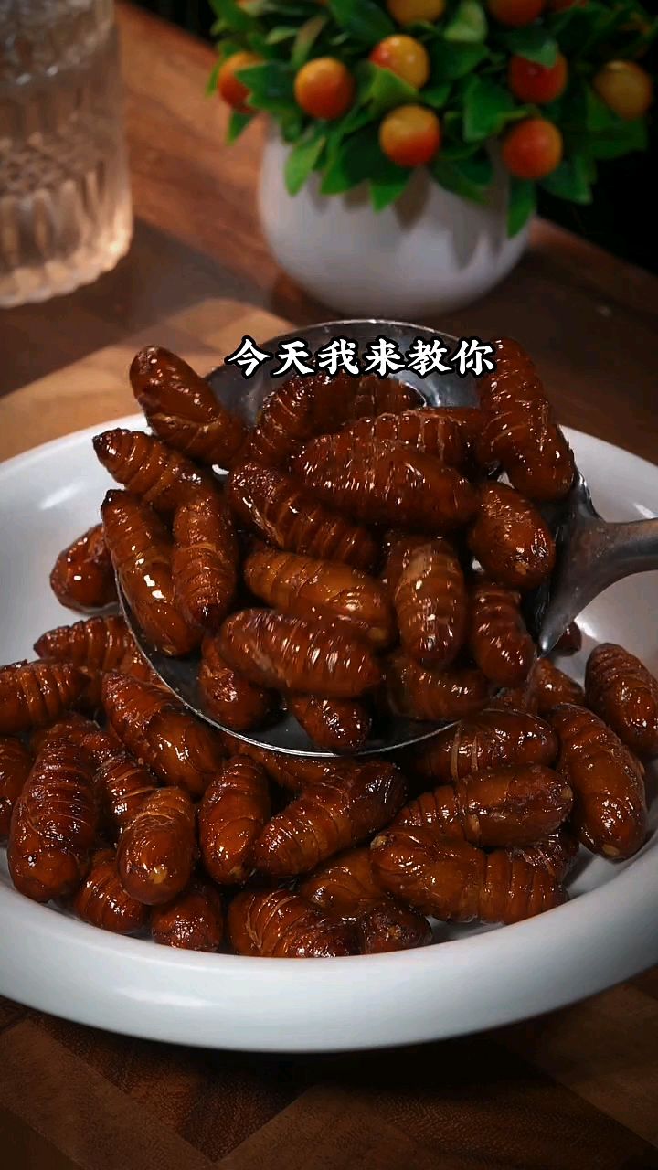 蚕蛹你就像我这样炒,一点也不粘锅
