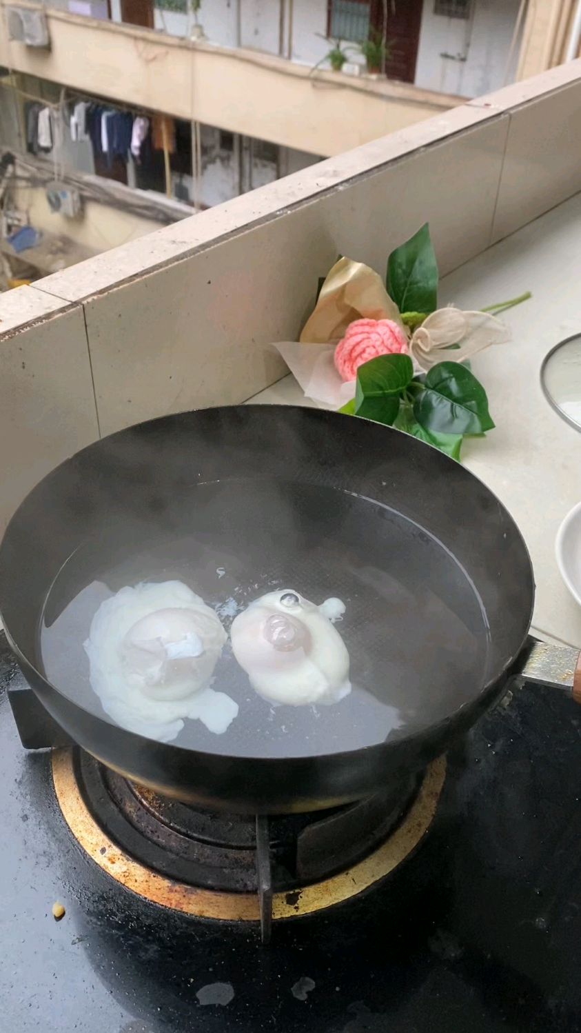 荷包蛋这样煮又圆又好看