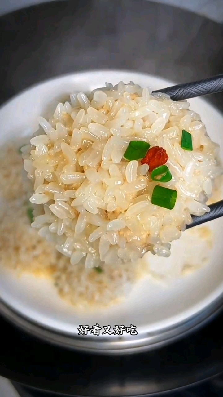 过年的餐桌上给家人做过糯米丸子吧