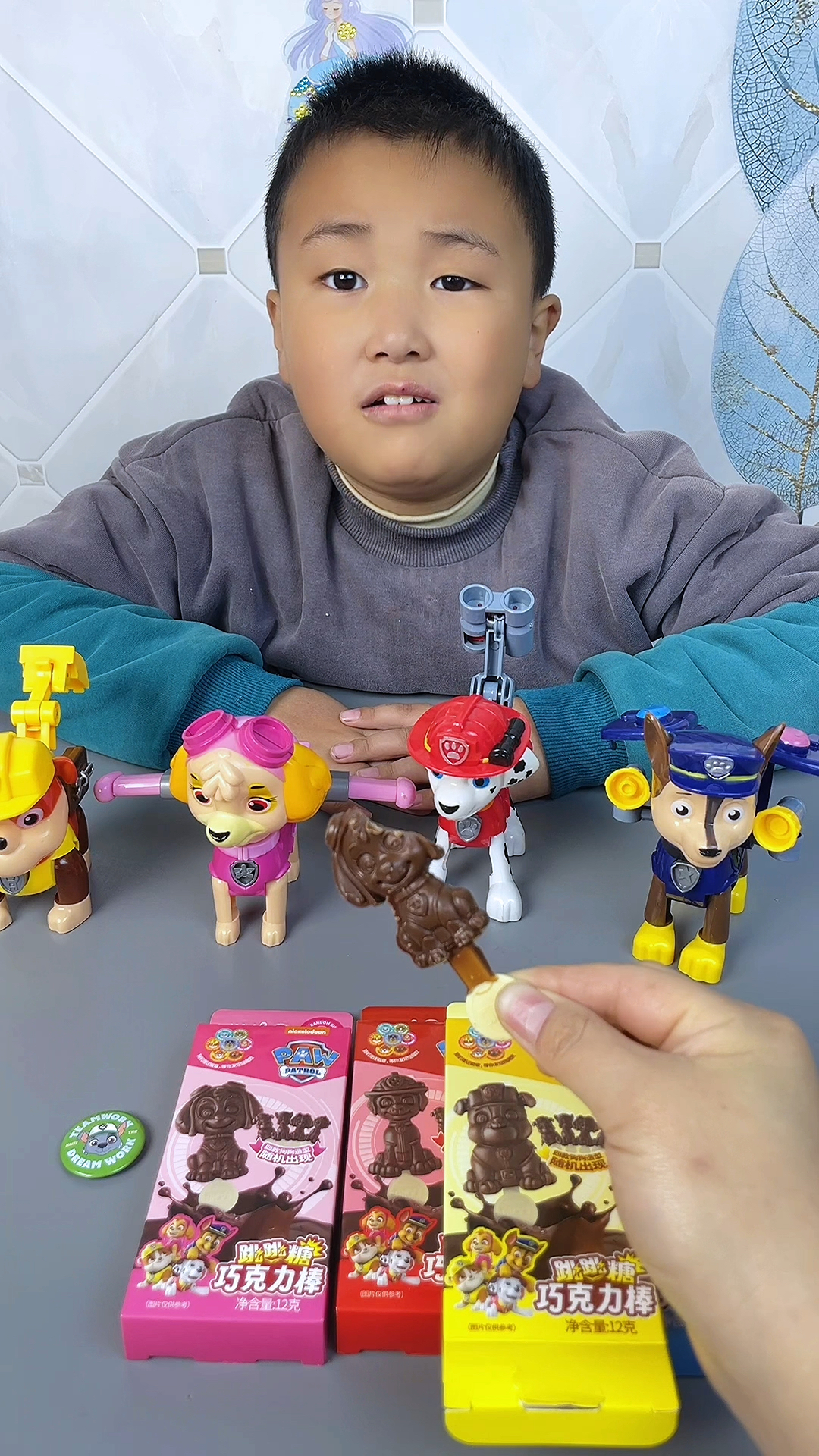 汪汪队造型的巧克力