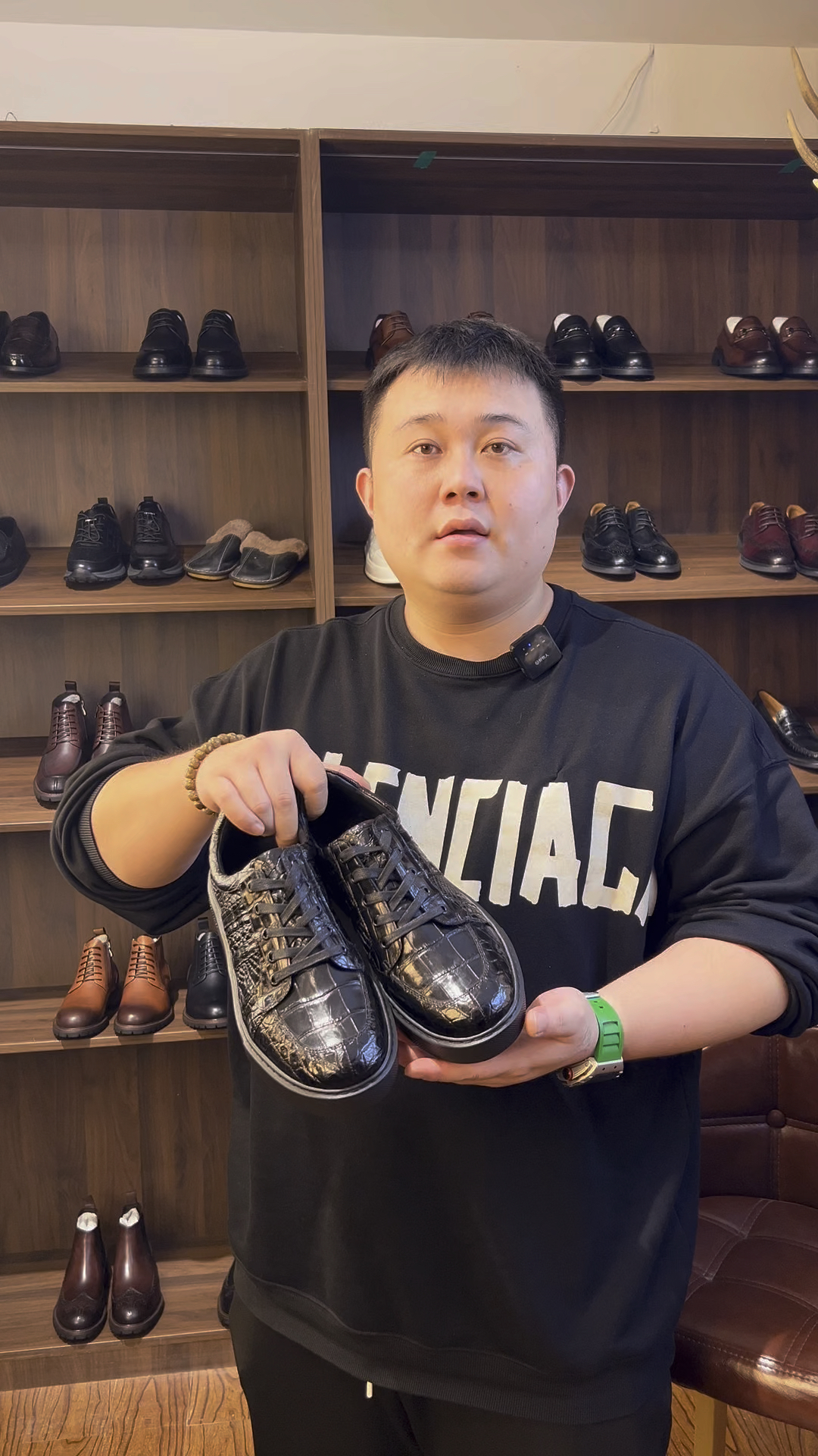 高端定制手工鳄鱼皮手工运动休闲鞋