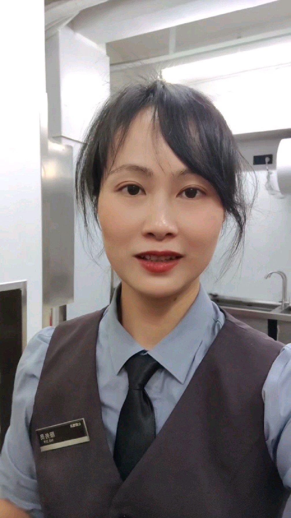 南方冬至吃汤圆,北方吃饺子,潮汕地区冬至吃汤圆就代表长大一岁