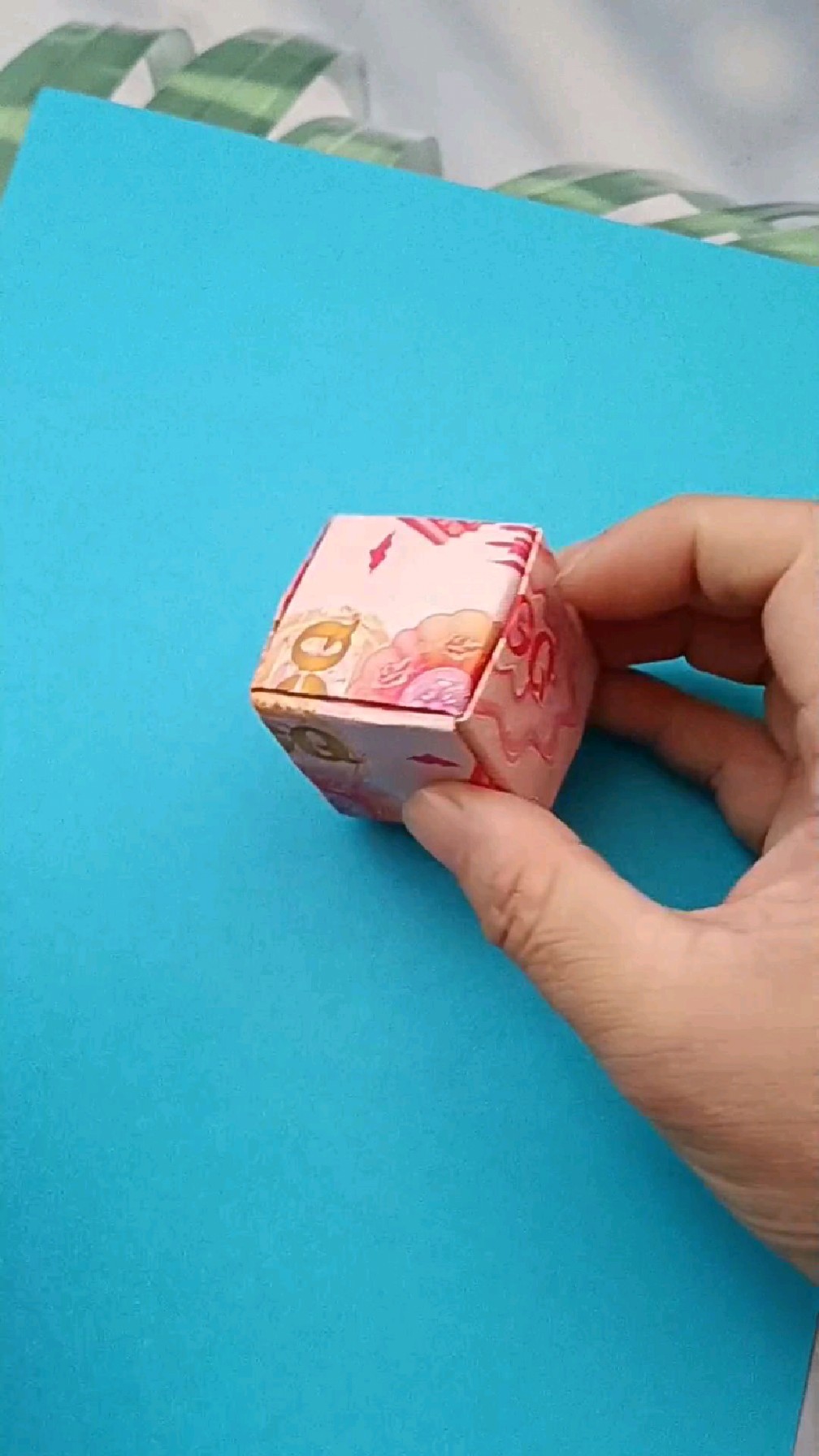 做一个看起来就很贵的折纸立方体,步骤简单详细一学就会