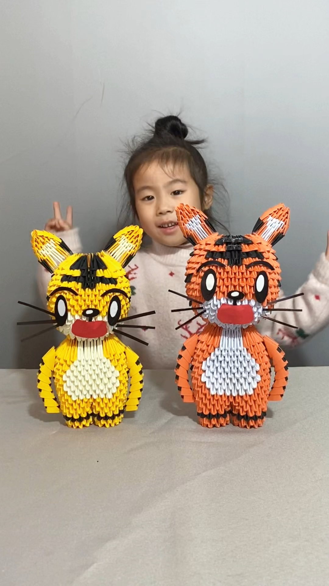 用纸做的巧虎,没有哪个小朋友可以拒绝它吧