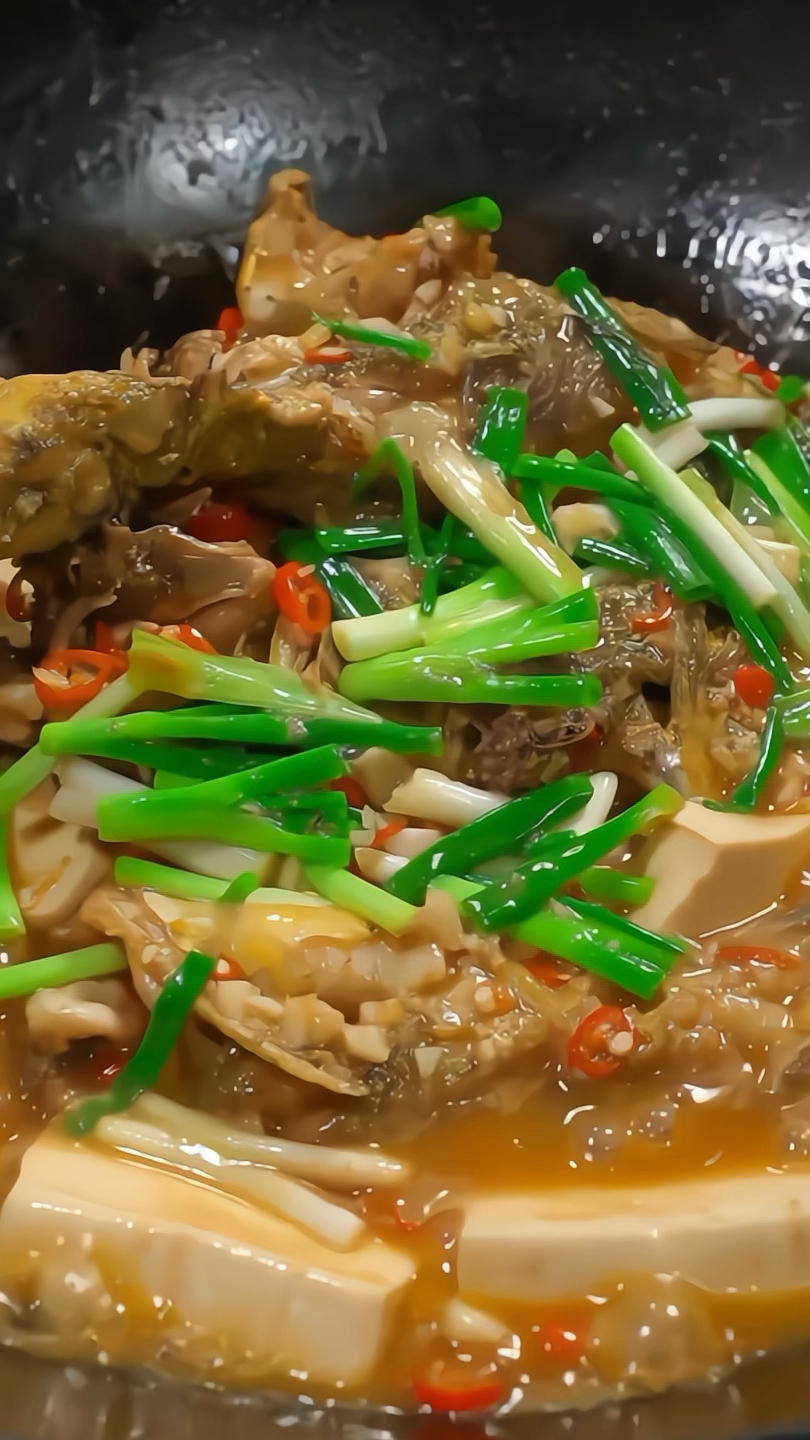 冬季的餐桌上,来上这样一份黄鸭叫炖豆腐别提有多香了#湘菜