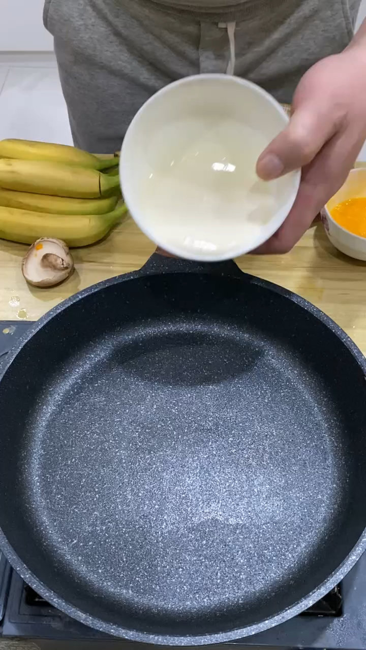 香蕉鸡蛋卷饼这样做