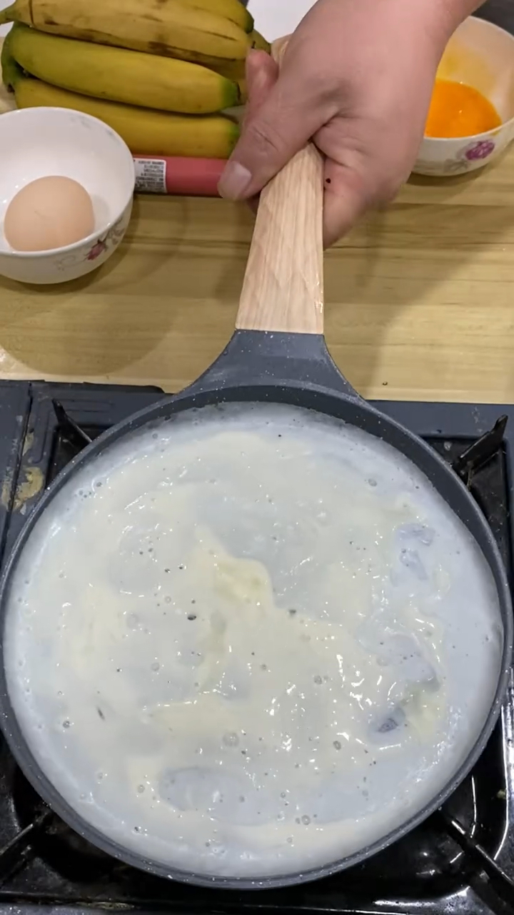 香蕉鸡蛋卷饼做法