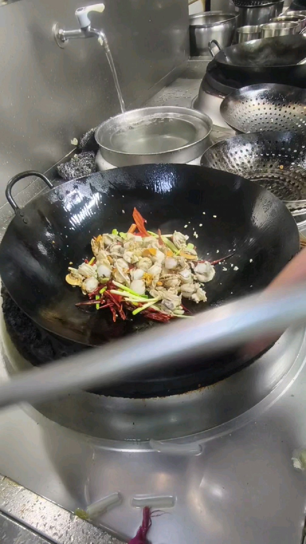 好吃的辣炒扇贝肉