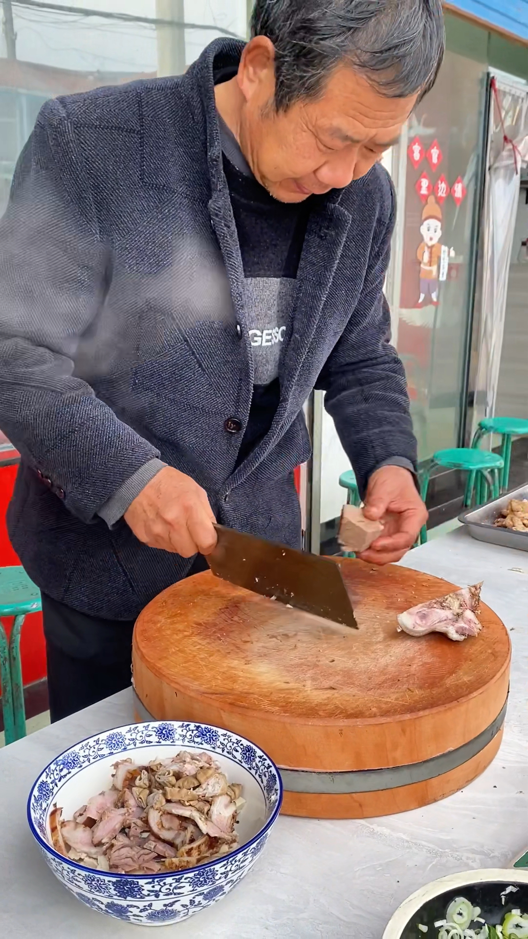 岐山益店大肉泡,一碗饭半碗肉,馍不够免费吃,乡村饭就是实惠